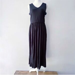 Tahari NWT Women Pleated Maxi Dress Small Navy Classic Balletcore Minimalist